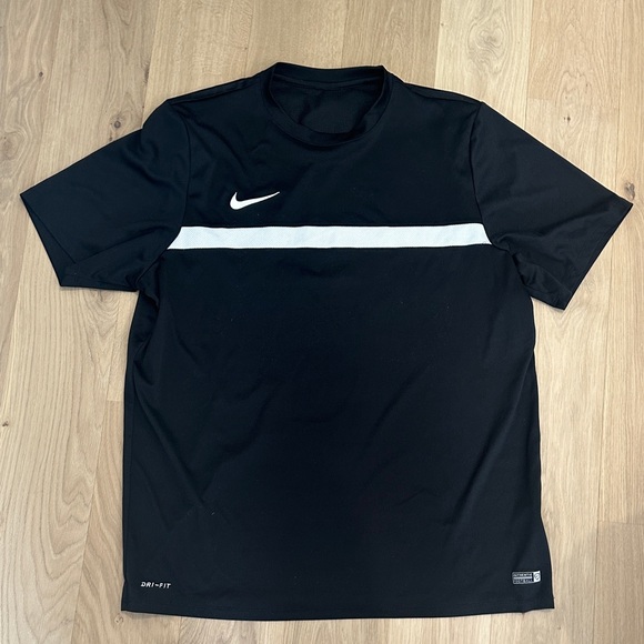Bundle of Men's XL Nike shirts (4 tee shirts) - Picture 5 of 5